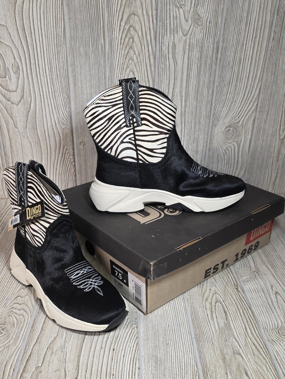 Dingo Safari Sneaker Boot Zebra Striped Calf Hair Boots Womens Size 7.5 NWT